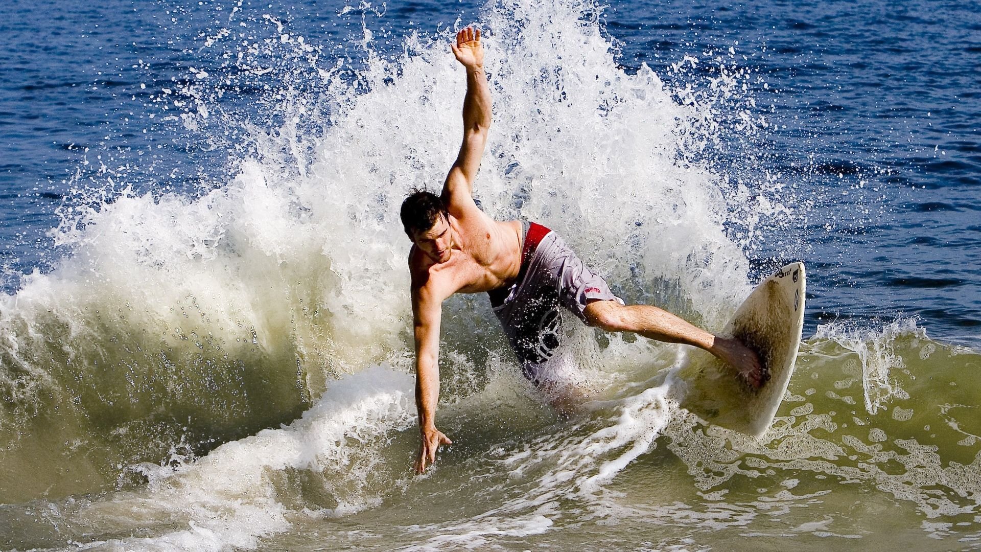 世界体育舞蹈锦标赛十项全能 中国组合爆冷闯入前八